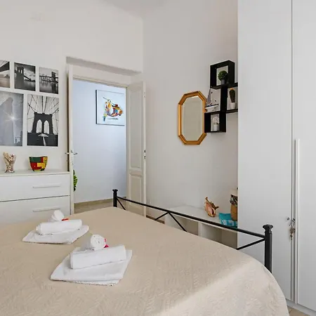 La First Ludy * La Spezia