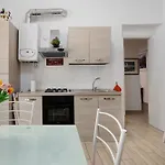 Apartment La First Ludy La Spezia