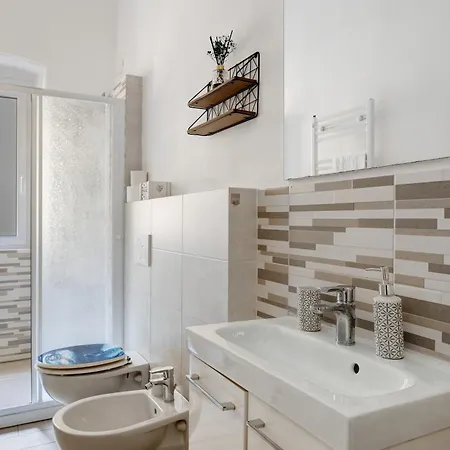 La First Ludy Διαμέρισμα *